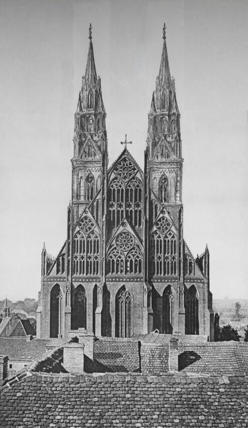 Prenzlau, Sankt Marienkirche. Ansicht von Osten mit dem Schaugiebel