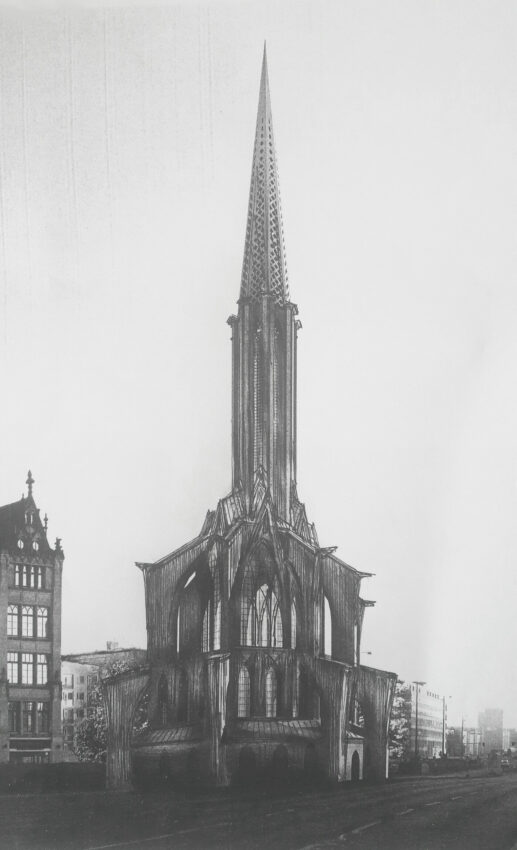 Berlin. Nach Ideen Kollhoffs neu zu errichtende St. Petrikirche.