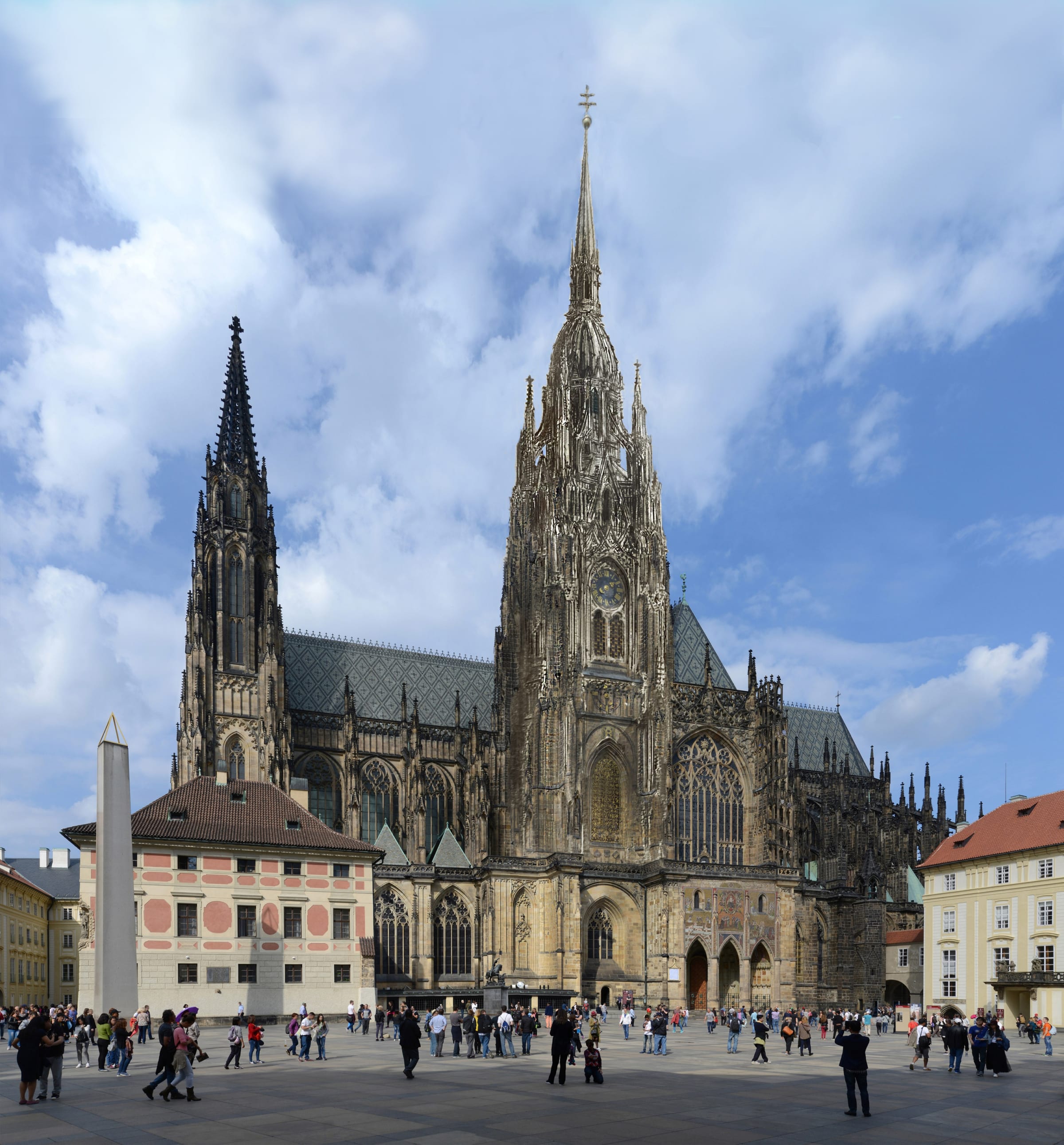 Turmausbau für St. Veit mit der Kronenkuppel in farbiger Ansicht